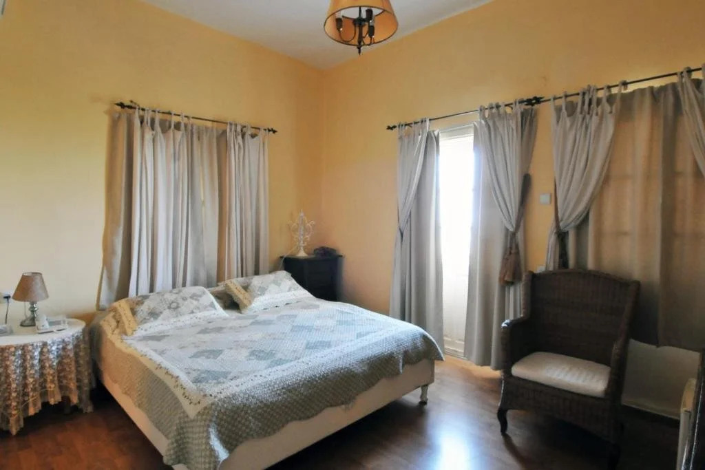 Shulamit Inn