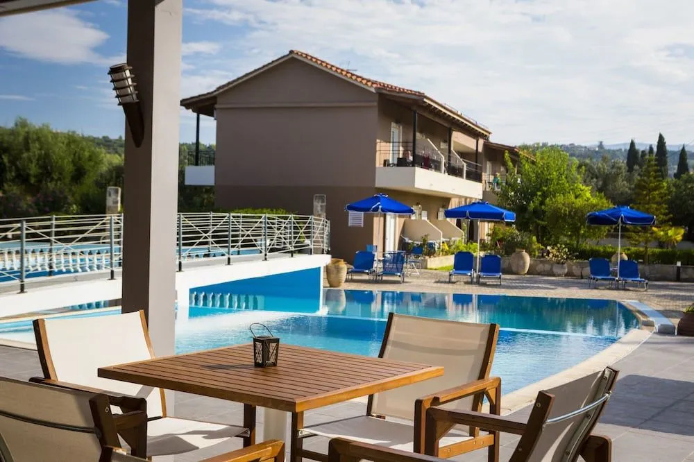Olive Grove Studios & Apartments