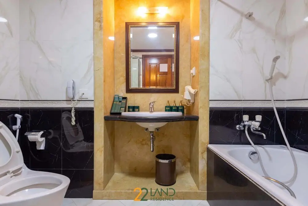 22land Residence 36 Hang Trong