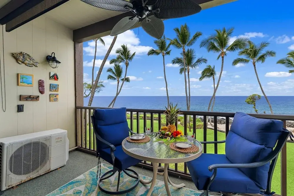 Direct Ocean Front - Beautifully Updated - End Unit - Vrkcv