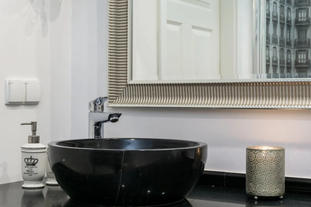 Flatbook - City Center SPA Apartments Motlawa