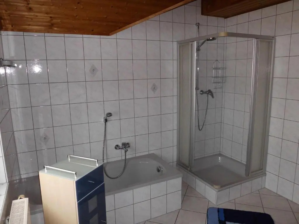 WOHNUNG FüR 3 - 4 PERSONEN