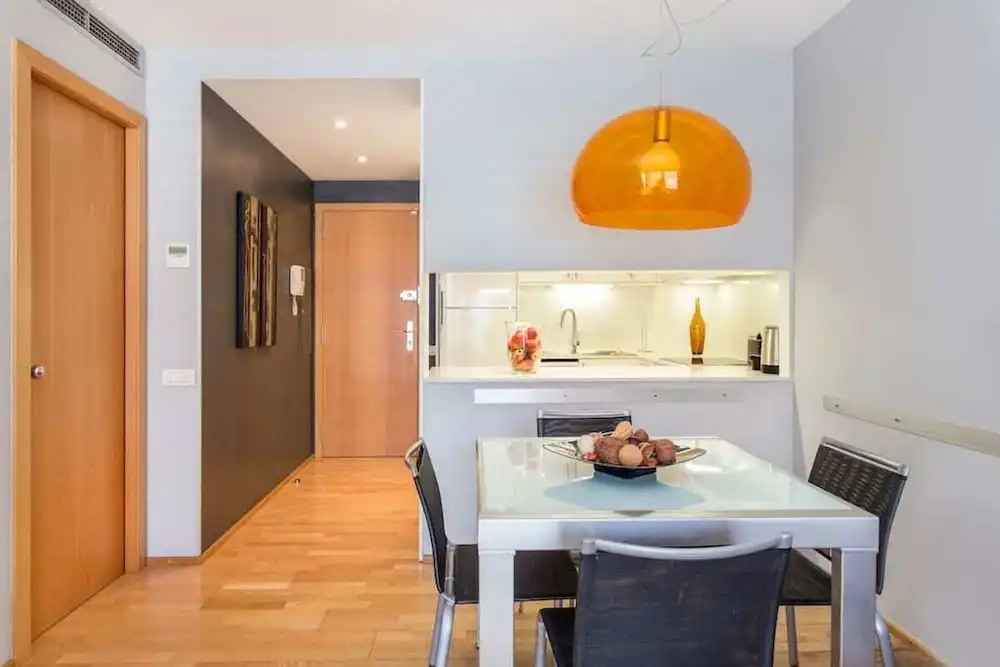 Stylish 1 Bedroom Flat Near La Sagrada Familia