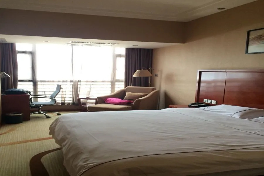 Kunming Baohai Mingzhu Hotel