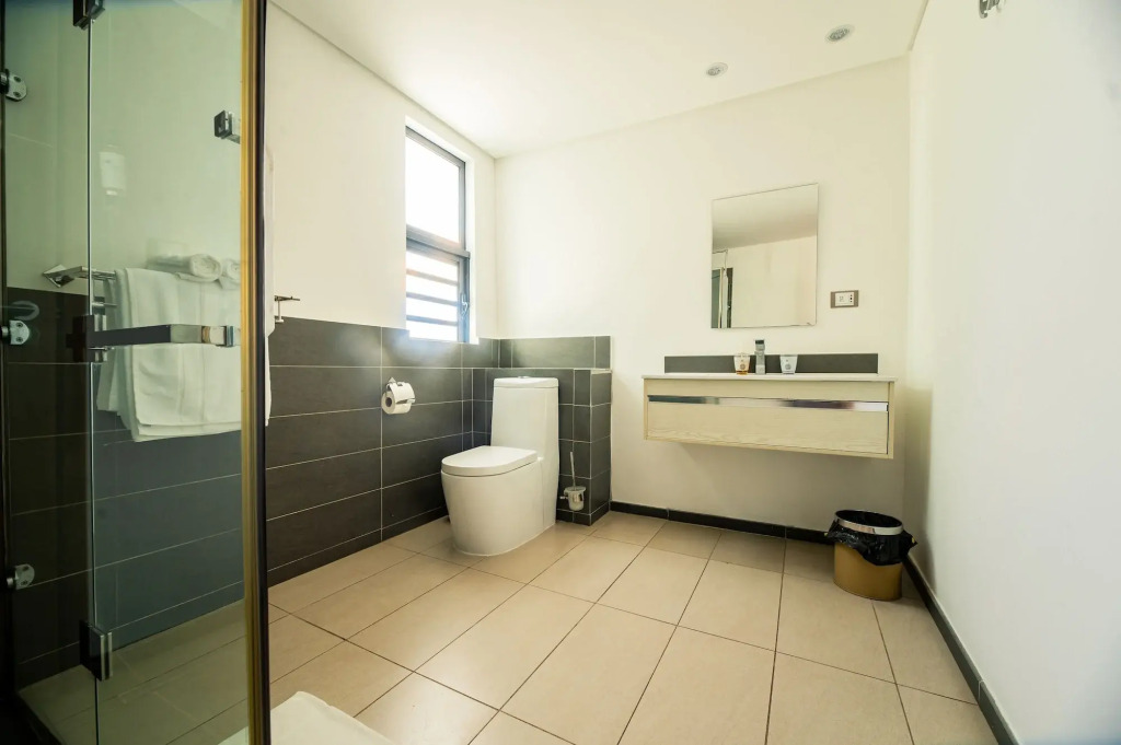 Toparadis Guest House