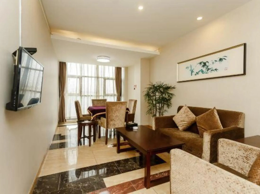 jincheng Hotel