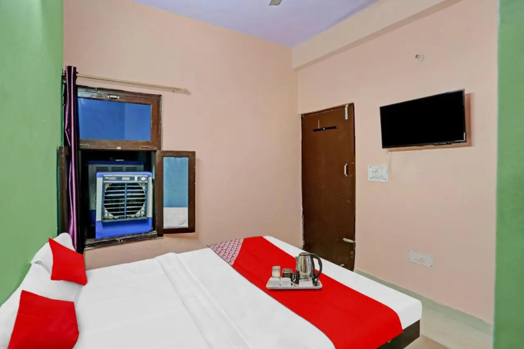 OYO Flagship 701876 Second Home Guest House