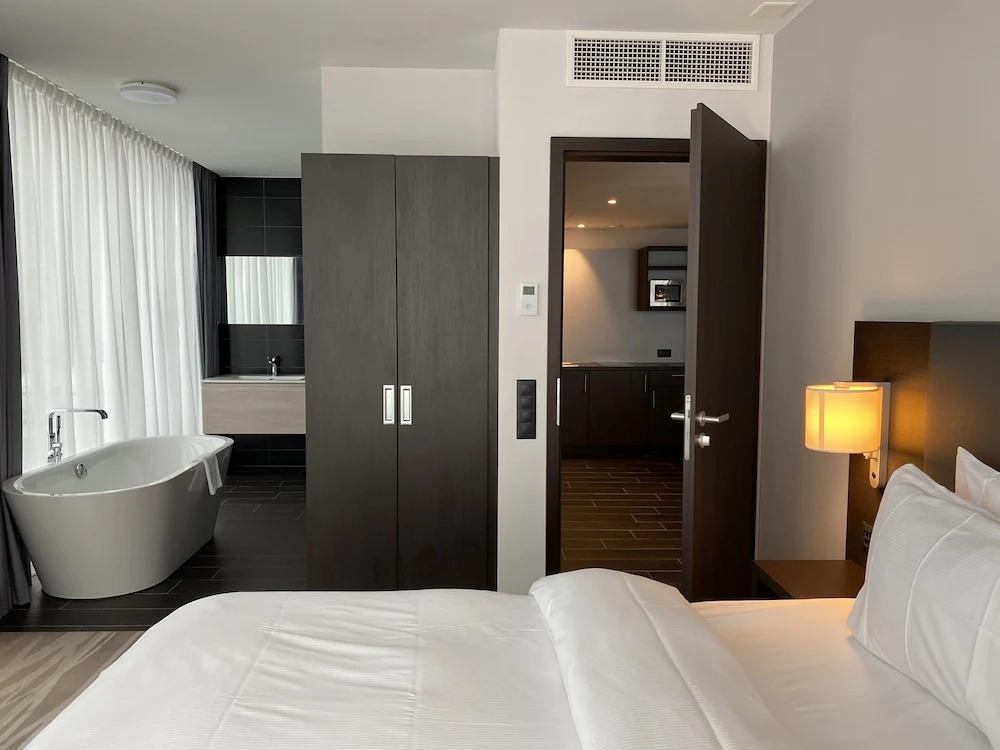 IIP Apartments - Self Check-In