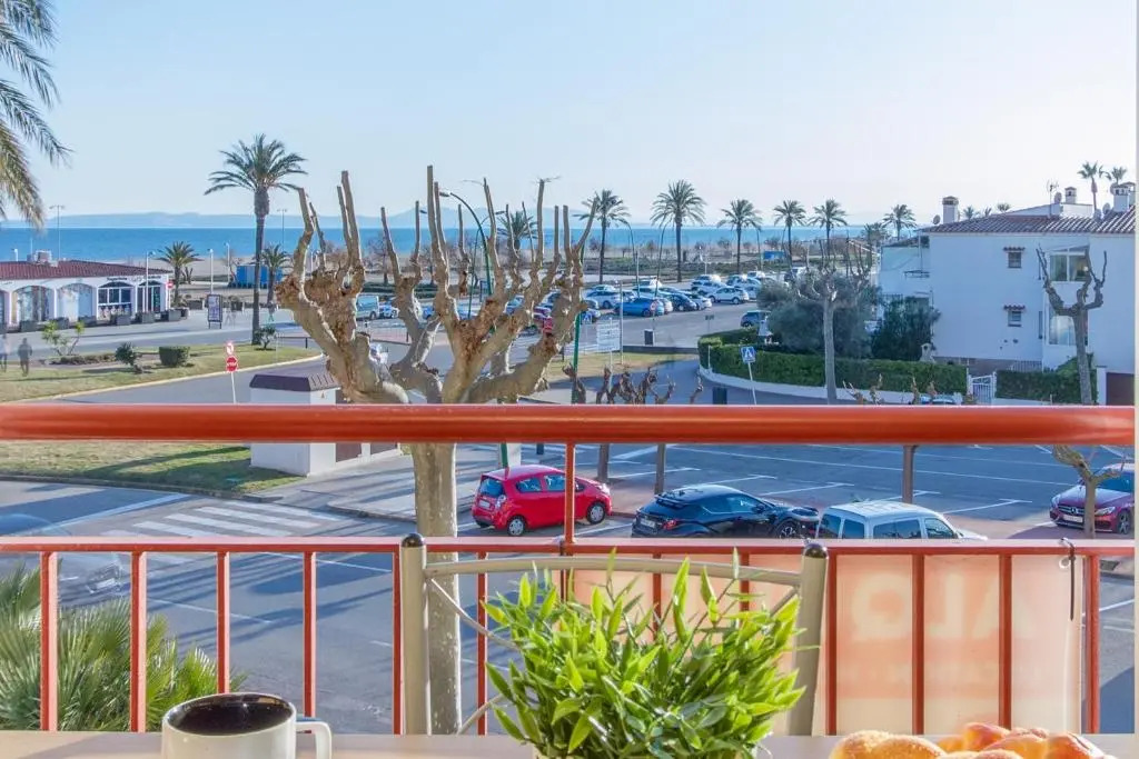 Empurialola -Apartamento con vistas mar en Empuriabrava-129