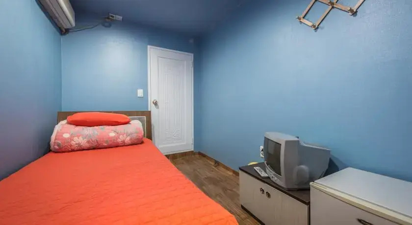 Hostel Korea 5