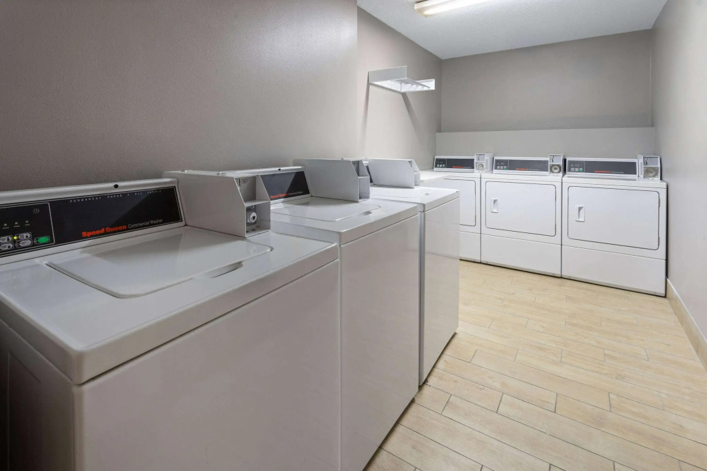 Hawthorn Extended Stay by Wyndham Ellsworth Bar Harbor