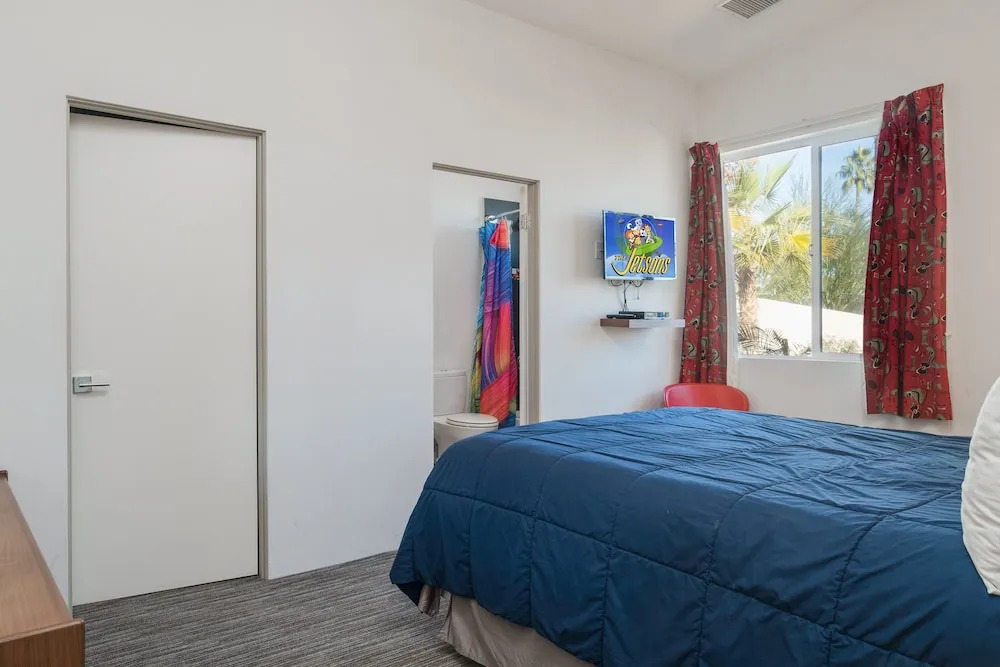 California Home 747 3 Bedrooms 3 Bathrooms Home