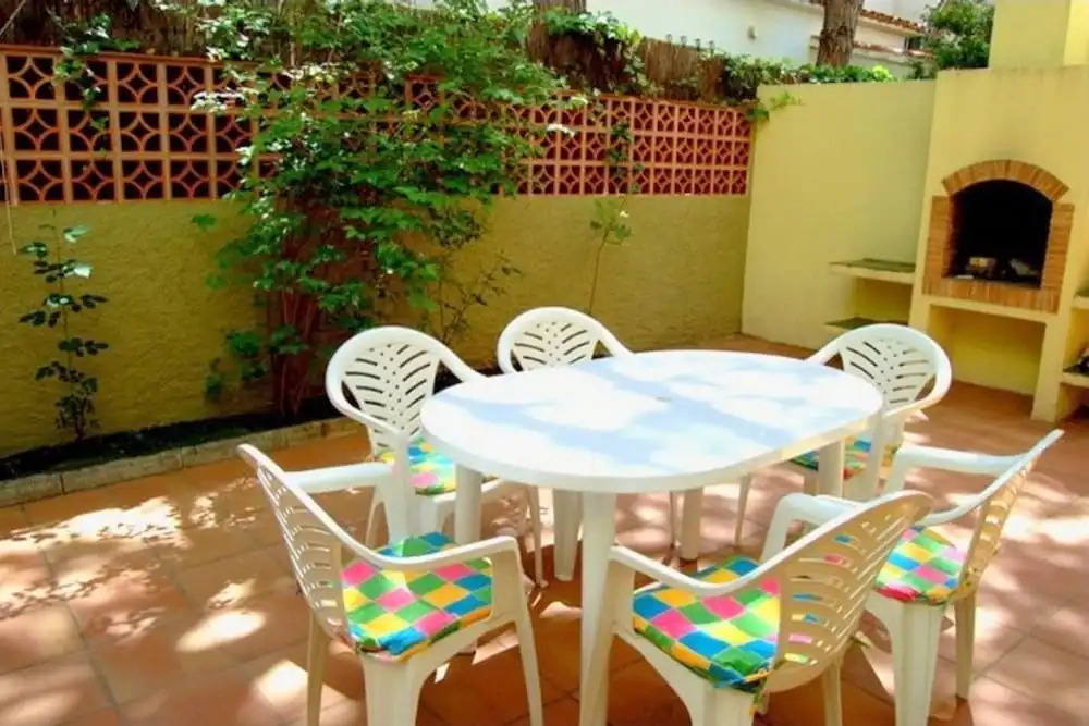 Planta Baja Con Jardin Privado Cerca De La Playa