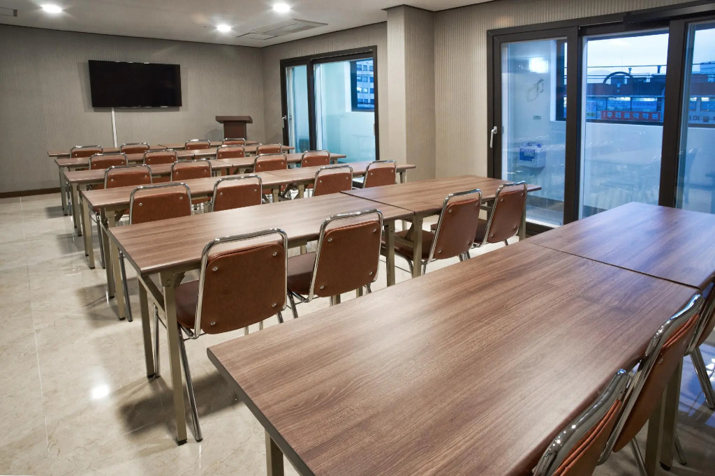 CS Premier Hotel