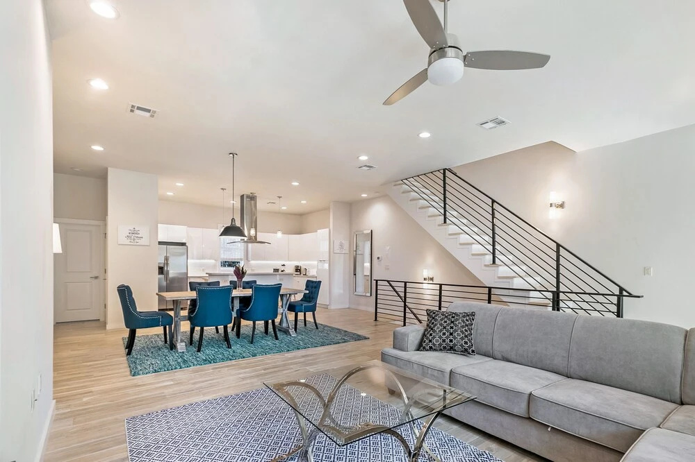 Modern 4BR Townhouse Near French Quarter