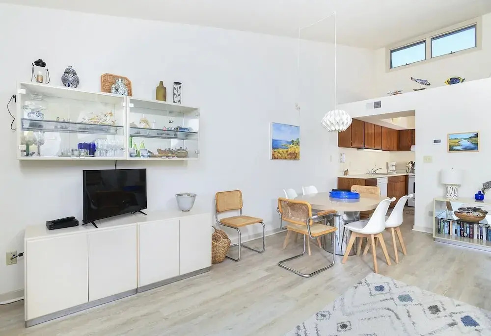 Ocean Grove J2 4 Bedroom Condo by RedAwning