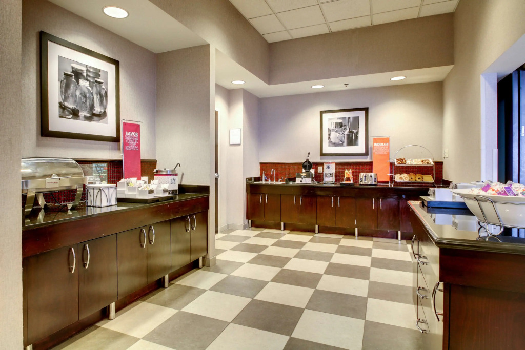 Hampton Inn Birmingham/Leeds