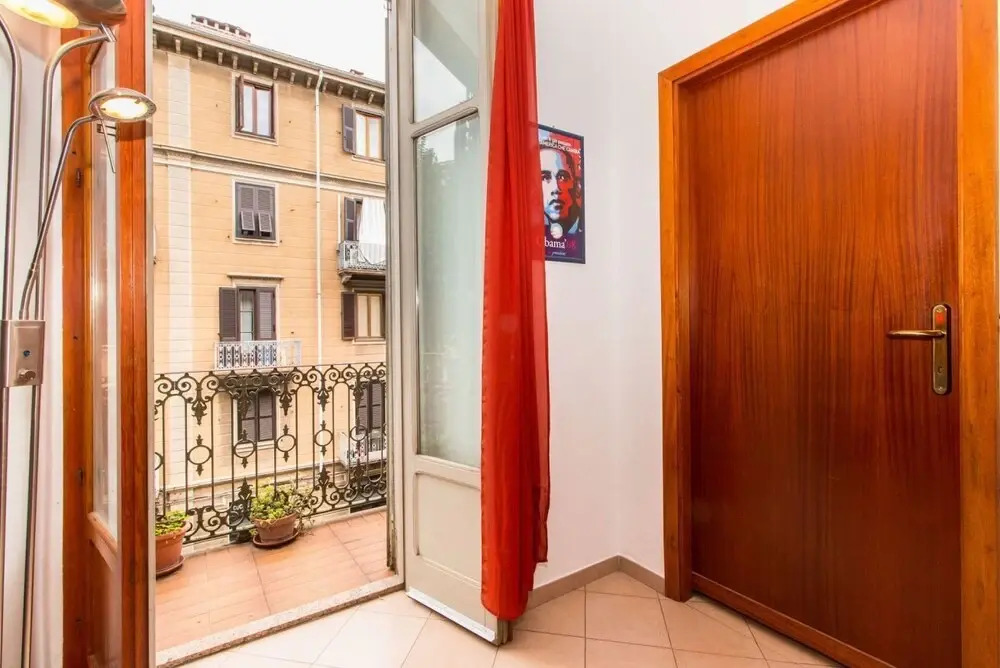 Vanchiglietta Roomy Apartment