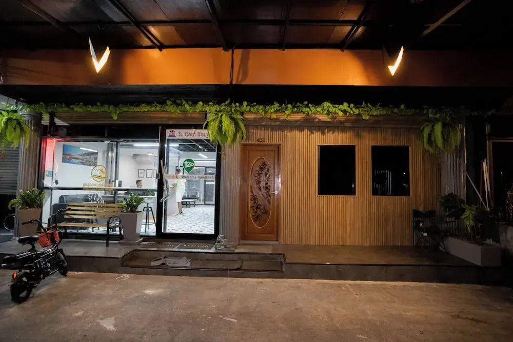 Pratunam Family House 2