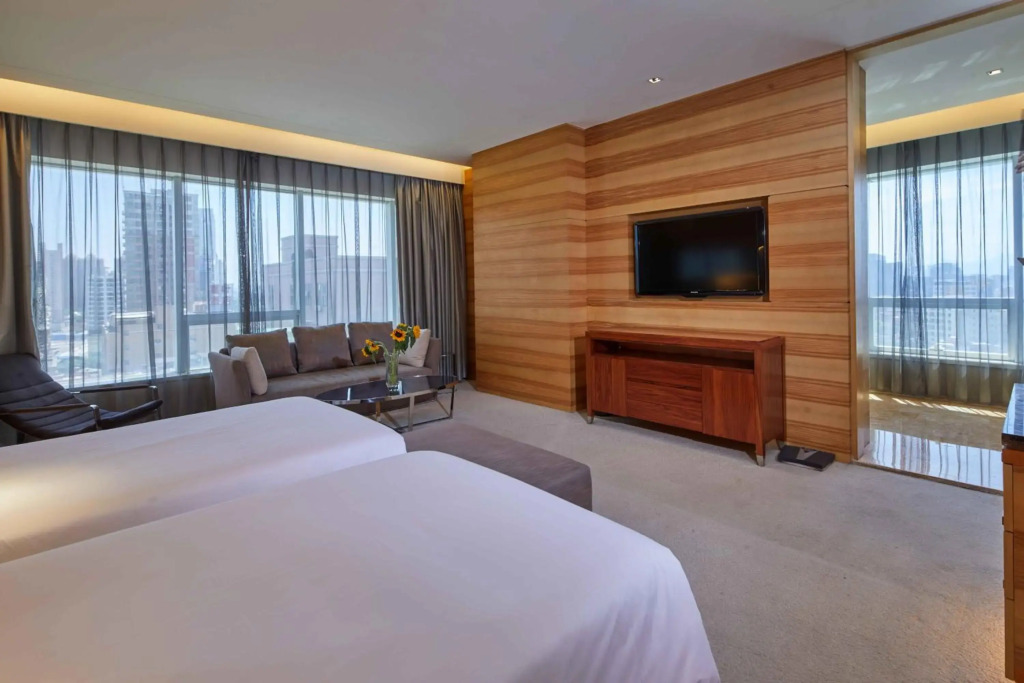 HJ International Hotel