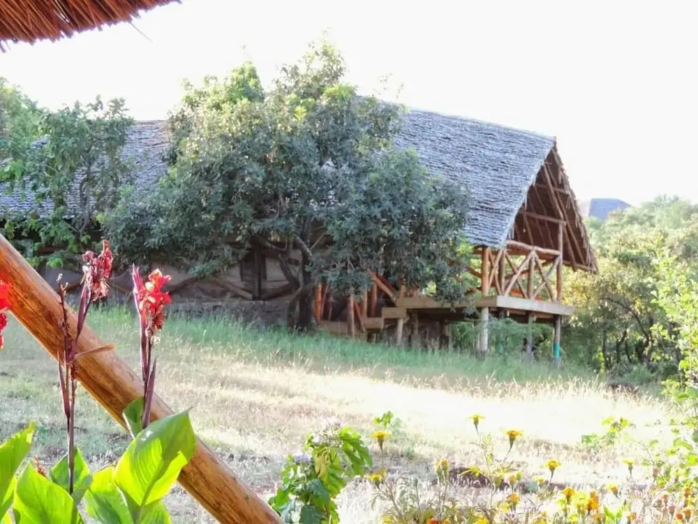 African Sunrise Lodge and Campsite
