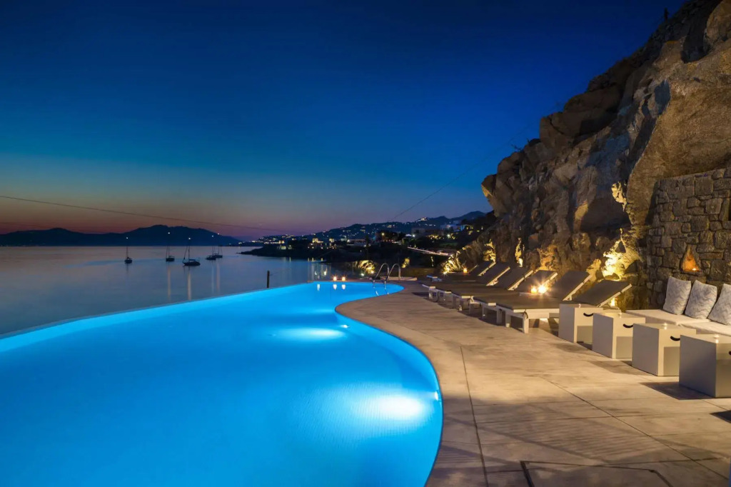 Mykonos Beach Hotel