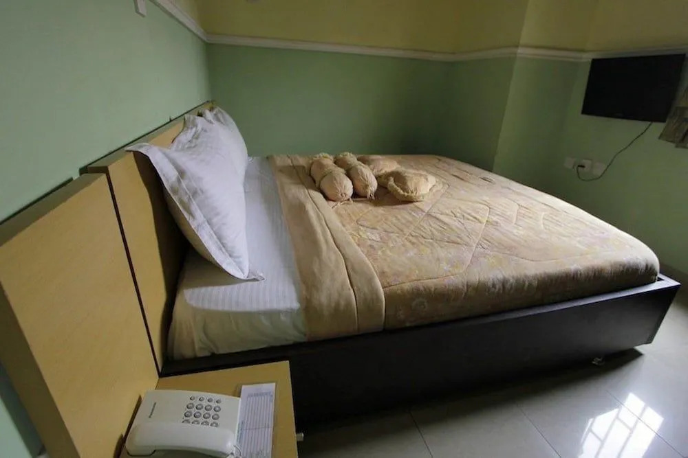 Sylva Link Hotel