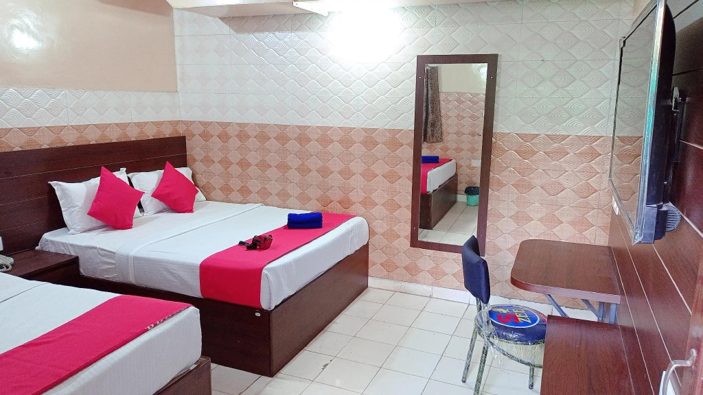 Om Palace Hotel