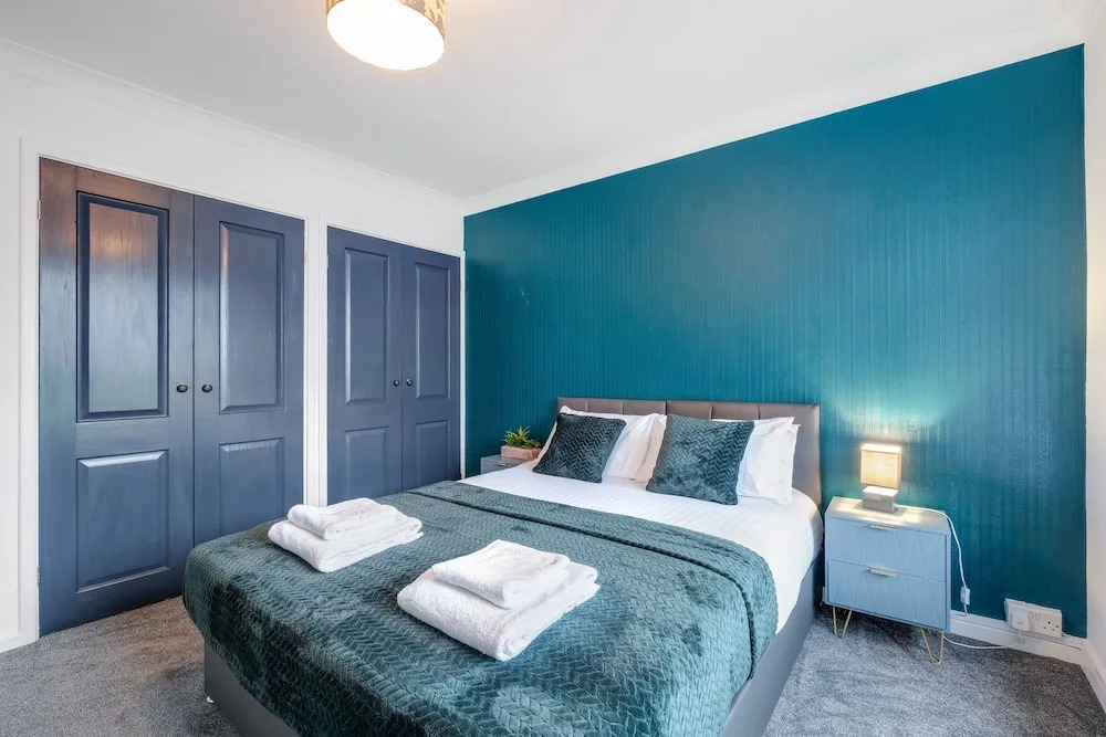 Bourne Court Attractive 1 bdrm Apartment