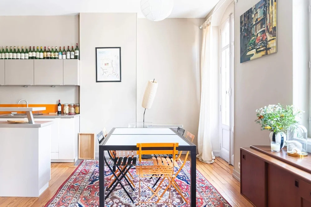 Typical Bordeaux Apartment