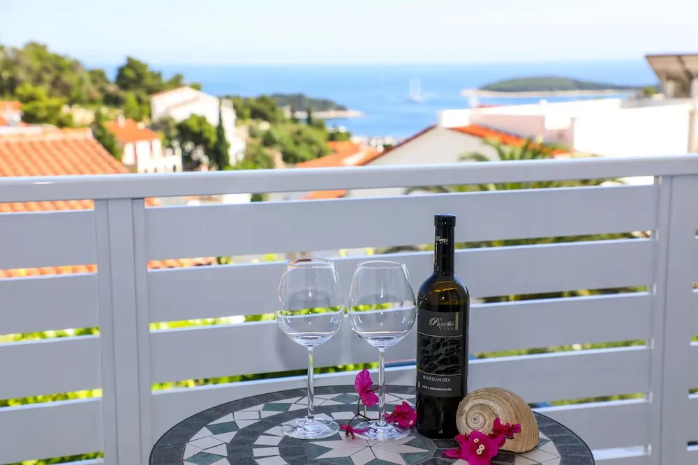 Stella Maris Hvar - Brand New Sea View Rooms with Balcony