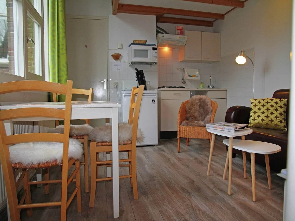 Apartment in Bergen aan Zee near the Beach