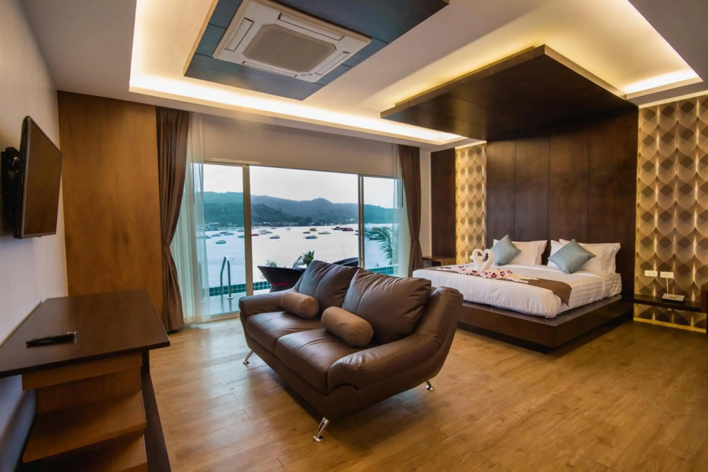 Phi Phi Cliff Beach Resort