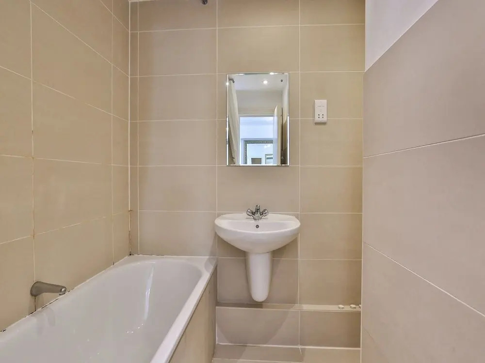 Sloane Avenue Apartments