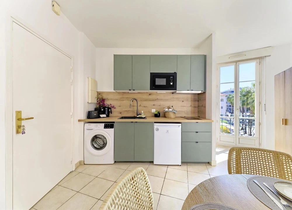 Family Apartment in Juan les Pins