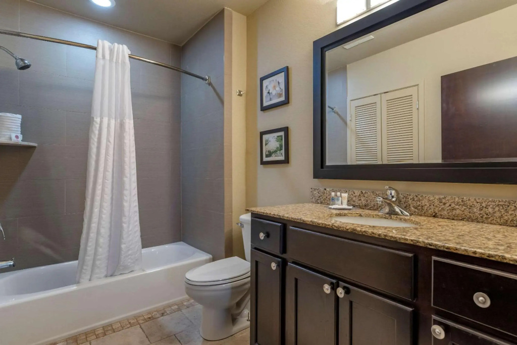 Comfort Inn Bentonville - Crystal Bridges