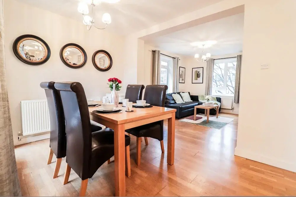 2 Bed Apartment in Russell Square