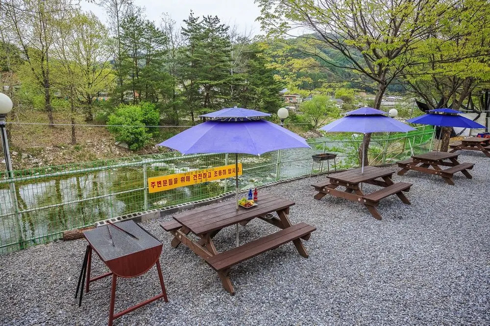Flower pension