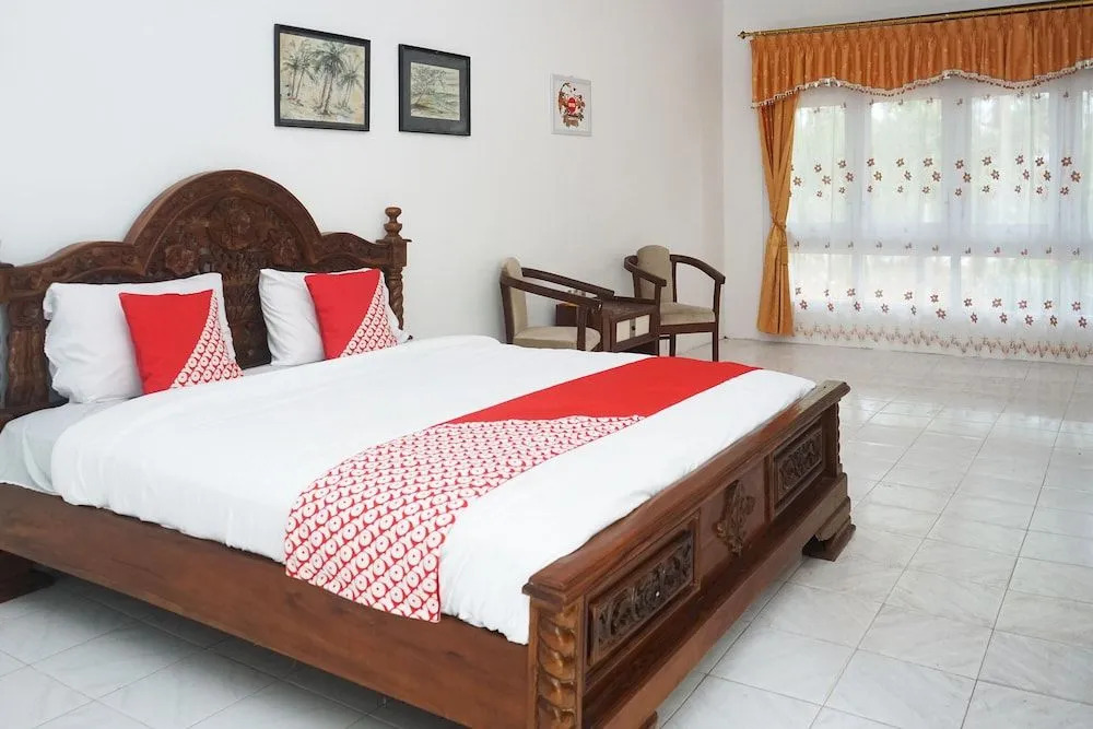 OYO 1148 Pelangi Hotel New Teluk Uber