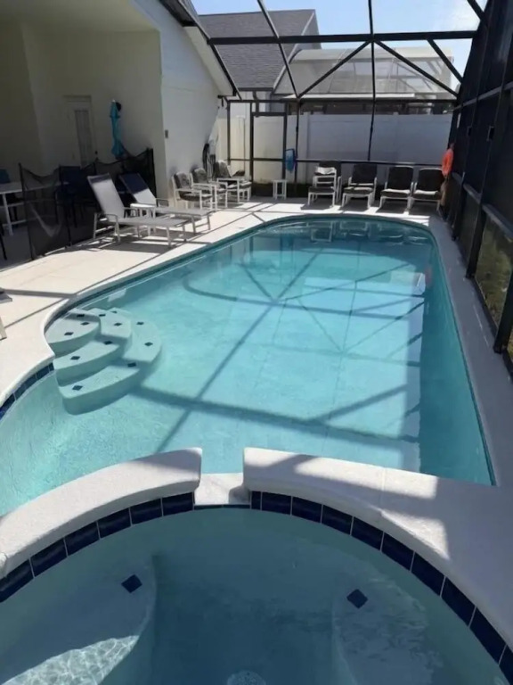 Fl Special!! Daisy's Den 5 Bedroom Villa by RedAwning