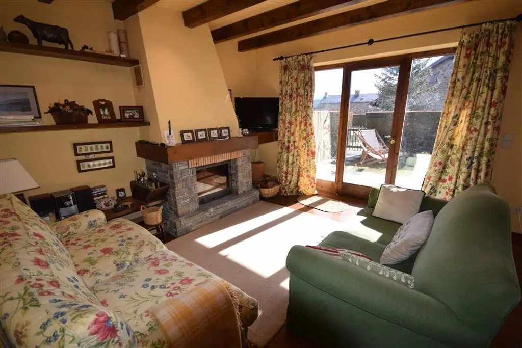 Casa en Bolvir, jardin y piscina