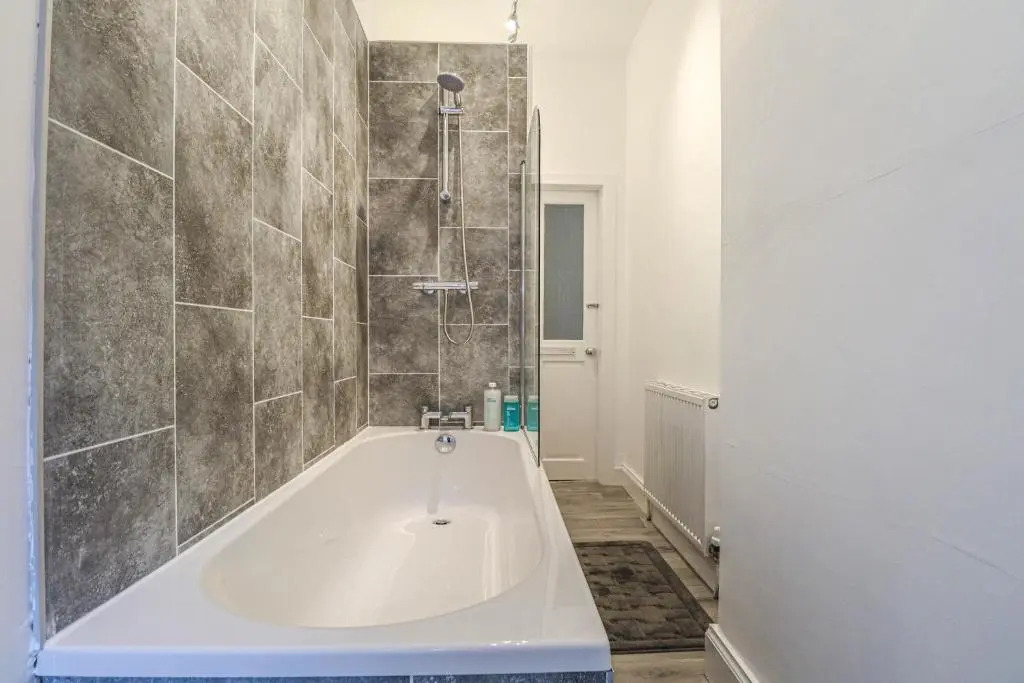 Largs Coastal Apartment