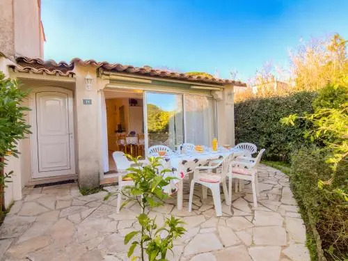 Holiday Home Les Parcs de Gassin.5