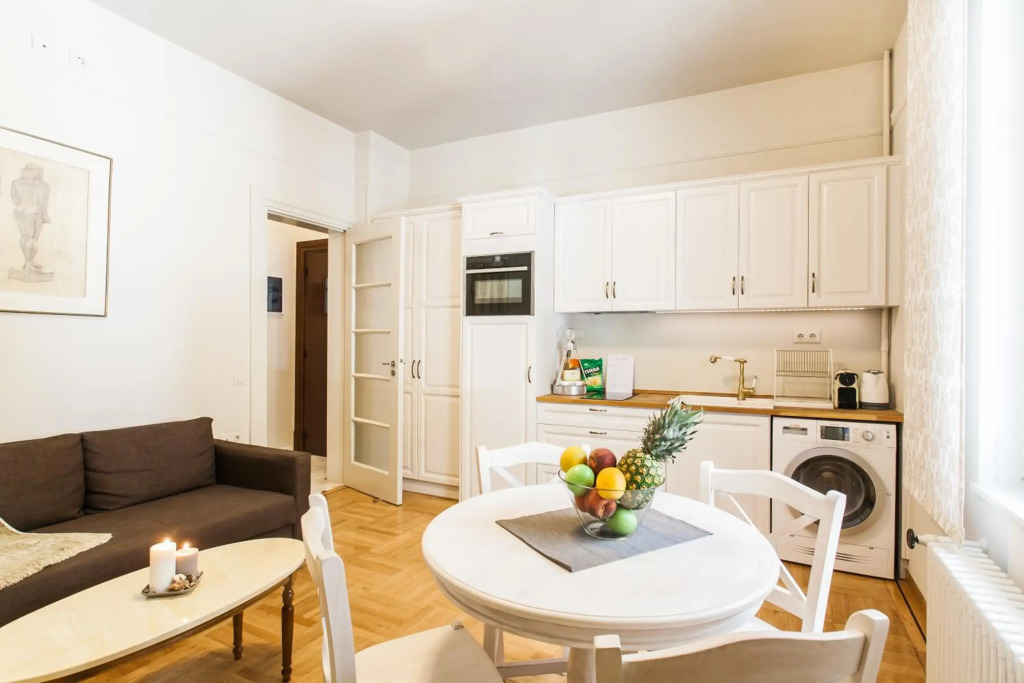 Plaka City Centre Studio