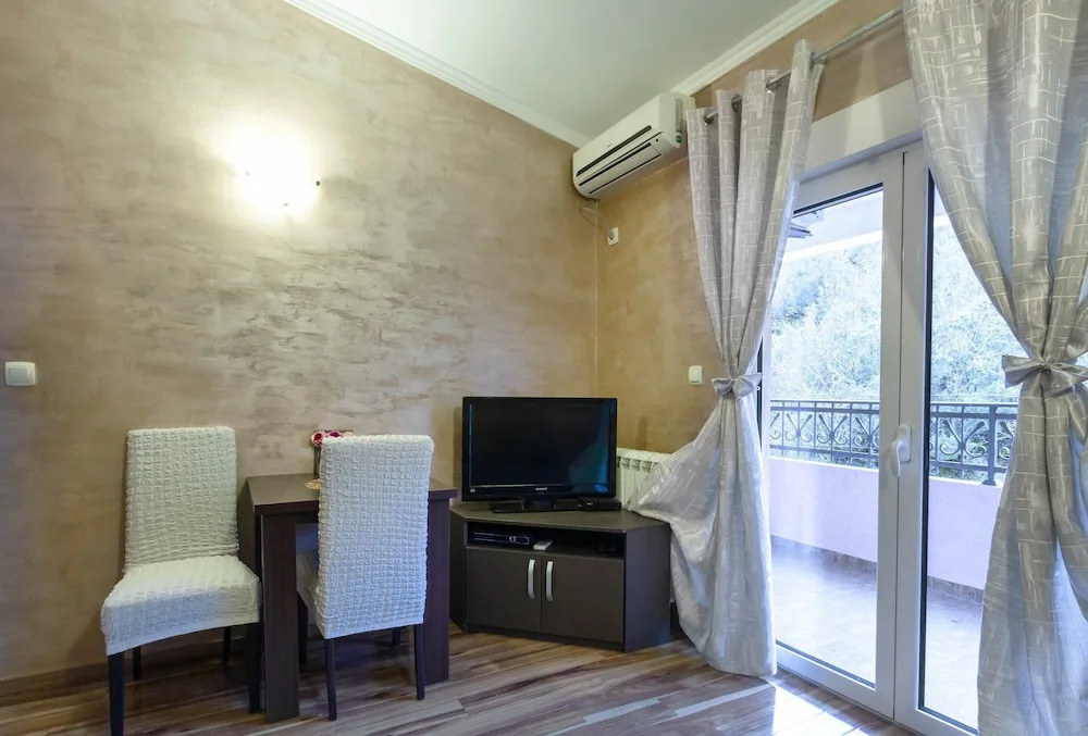 Pejovic Residence Budva