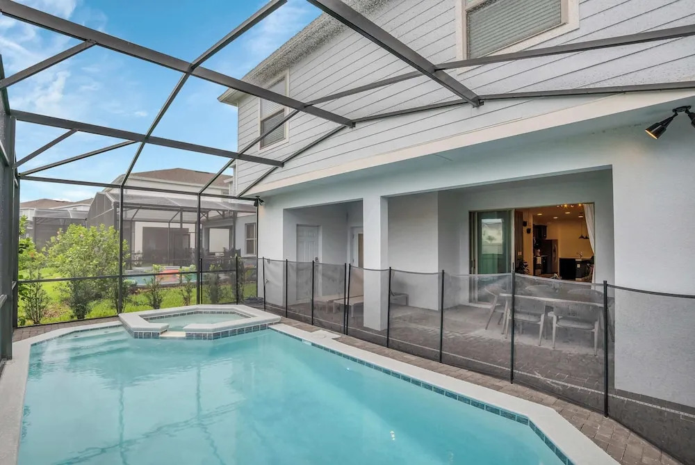 Exquisite, Spacious and Close to Disney 6 BD Home #6ws483