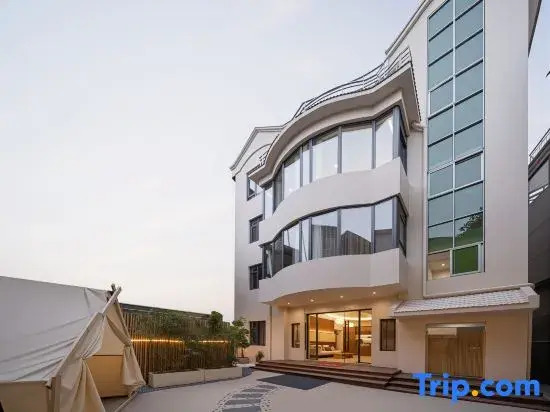 Yinlu Jingde Homestay (Taoxichuan Cultural and Creative Block)