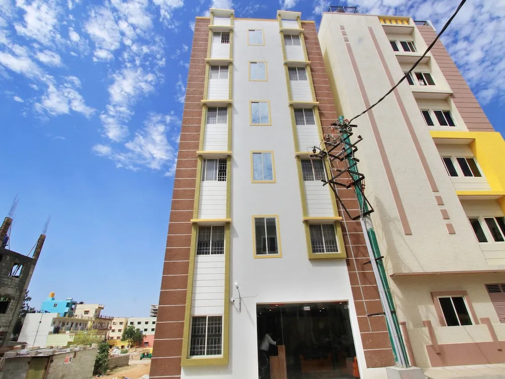 OYO 11730 Maruthi Global