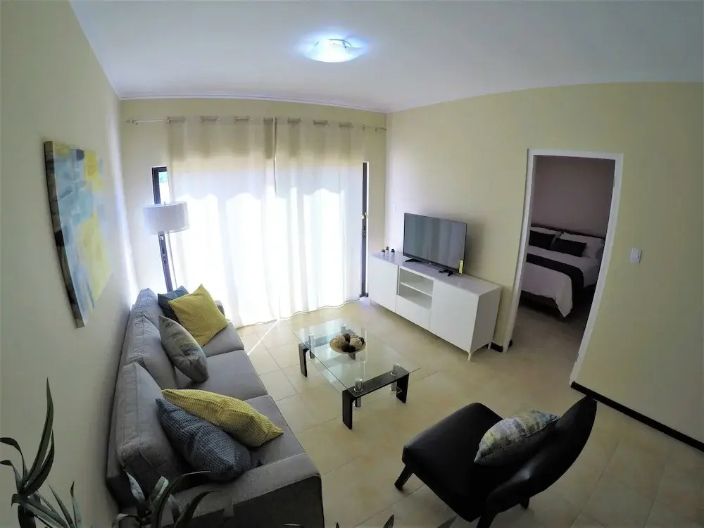 Gold Coast - Beautiful 2 Bedroom Town House