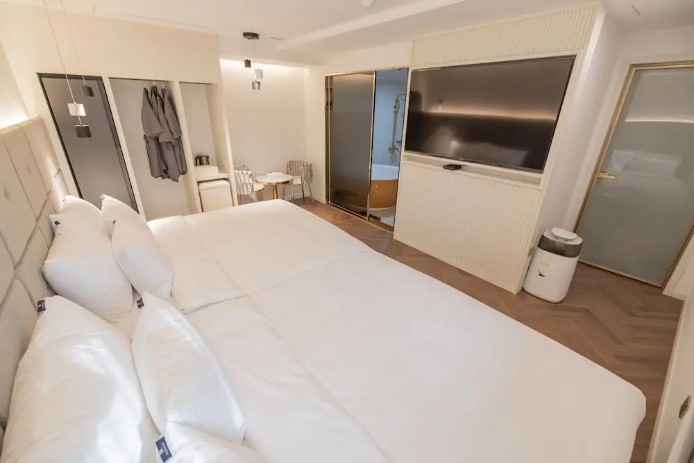 Denbasta Hotel Heritage